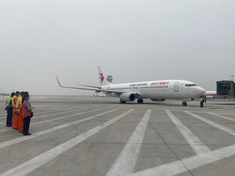 全球航空复苏之路，从技术故障后的混乱到逐步复飞之旅